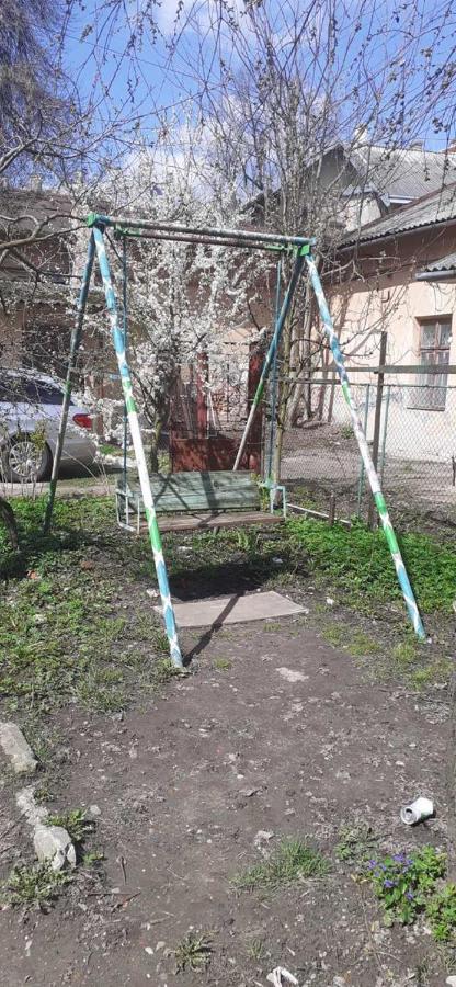 Центрові Апартаменти Ivano Frankivsk Bagian luar foto